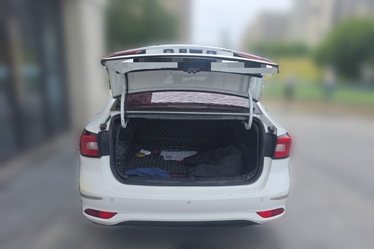 Used Roewe i5 2019 1.5L Automatic 4G Connected Langhao Edition
