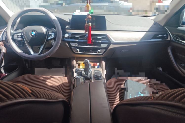 Used BMW 5 Series 2019 530Li Leading Model Luxury Package Center Console