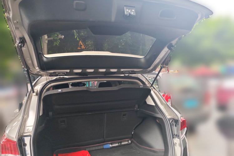 Used Soueast DX3 2016 1.5L Manual Flagship Version Trunk