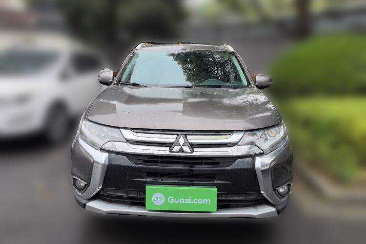 Used Mitsubishi Outlander 2017 2.0L Two-Wheel Drive Glory Edition 5 Seats