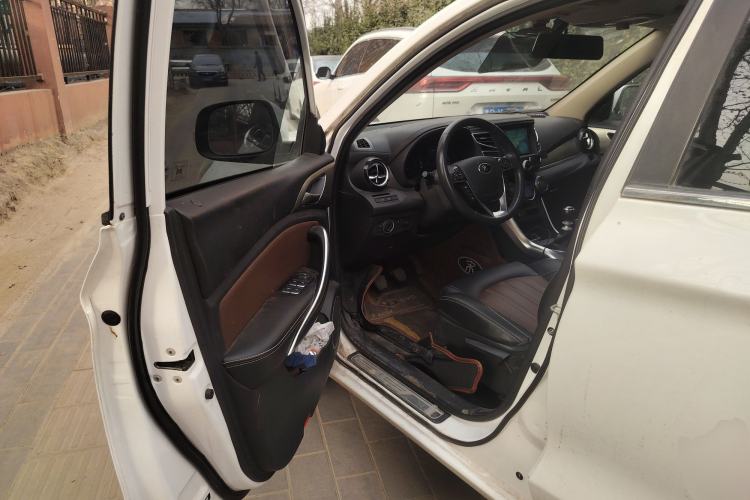 Used BYD Song 2017 Gaishi Upgrade Edition 1.5TI Manual Leading Model