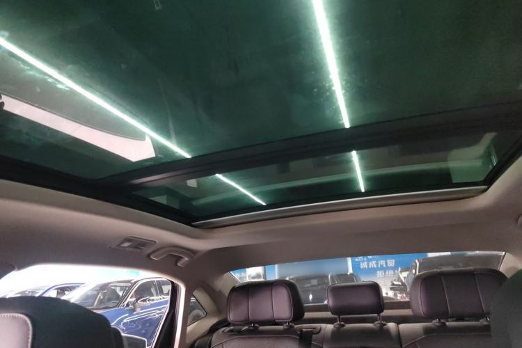 Used Volkswagen Passat 2019 330TSI Luxury Edition China VI Standard
