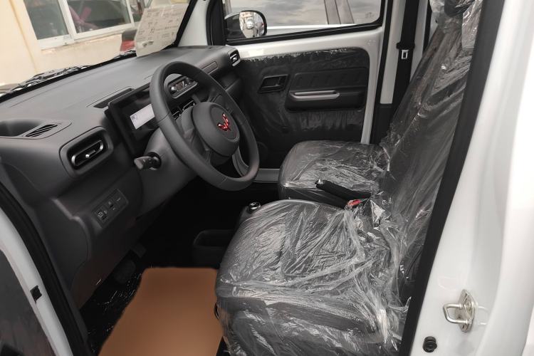 Used Wuling Zhiguang New Energy 2025 Comfort Model