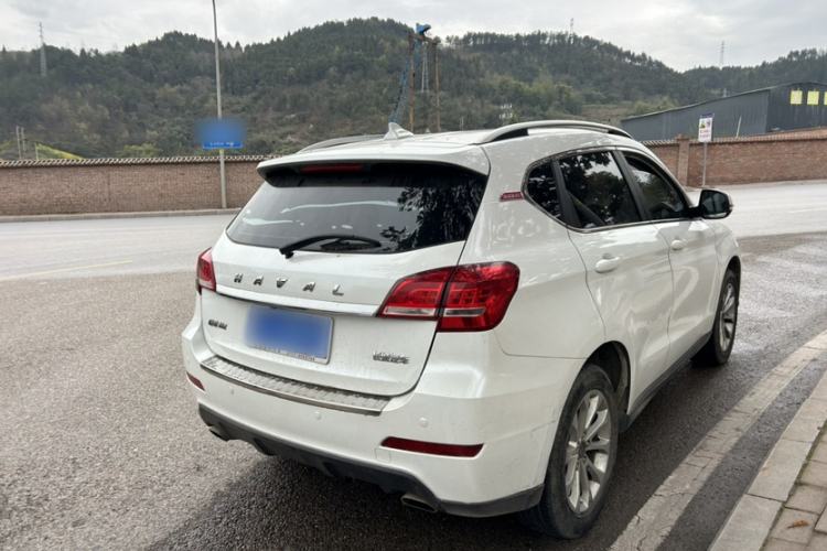 Used Haval H2 2018 Red-Label 1.5T Manual Two-Wheel Drive Luxury Model
