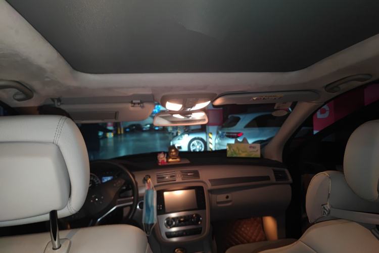 Used Mercedes-Benz R-Class 2015 R 320 4MATIC Luxury Model
