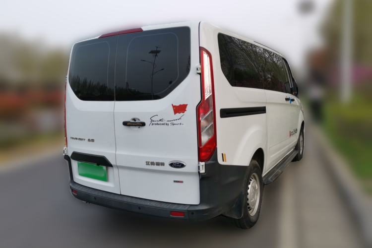 Used Ford Transit 2017 2.0T Diesel Multi-Purpose Commercial Vehicle Short Wheelbase Low Roof China V Standard
