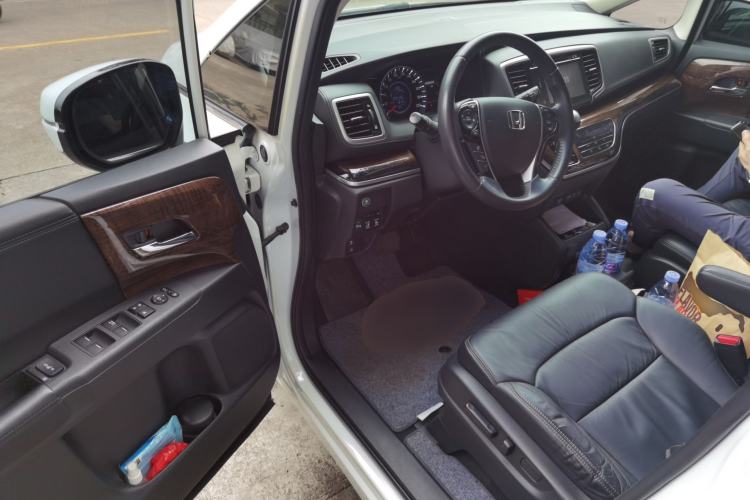 Used Honda Odyssey 2015 Updated Version 2.4L Smart Edition