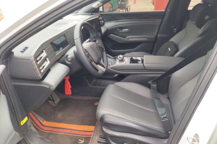 Used BYD Qin L 2024 DM-i 120KM Beyond Model Left Front Seat