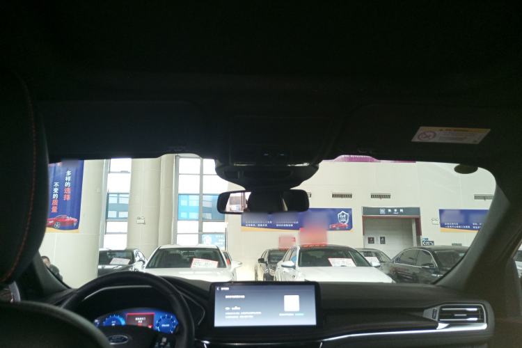 Used Ford Escape 2024 EcoBoost 245 Four-Wheel Drive ST-Line Pro Trim
