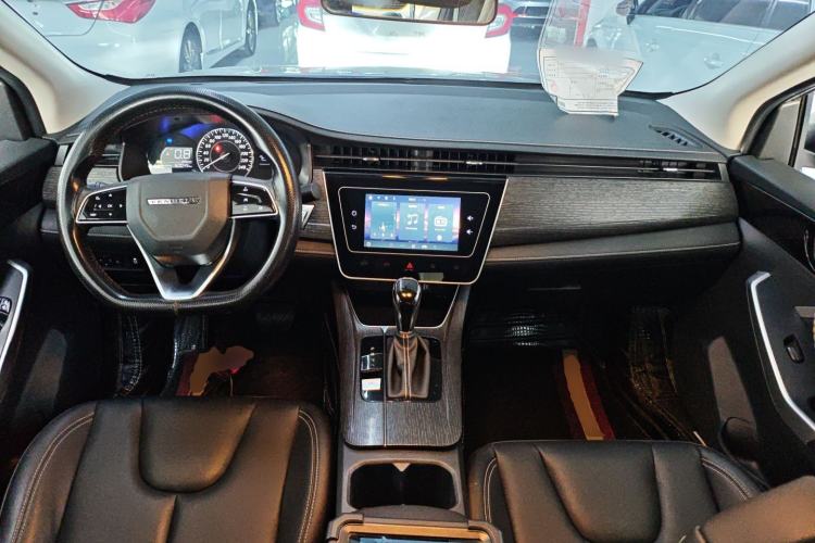 Used Venucia D60 2021 PLUS 1.6L XL CVT Yue Ling Edition Center Console