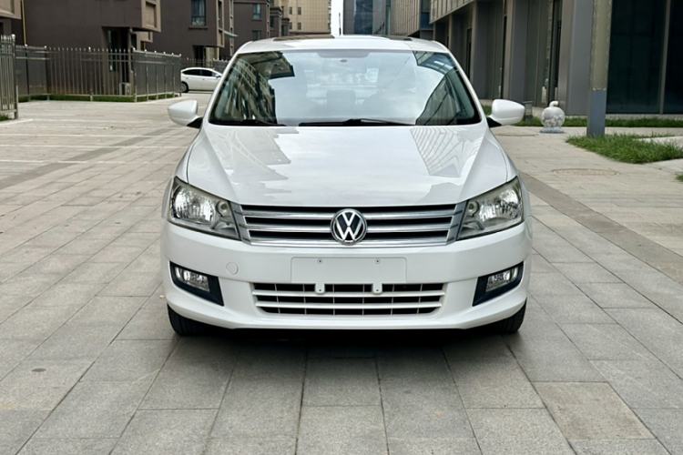 Used Volkswagen Santana 2013 1.6L Manual Comfort Edition Exterior 1