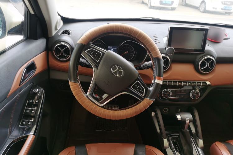 Used BAIC Senova X35 2016 1.5L Automatic Luxury Edition Steering Wheel