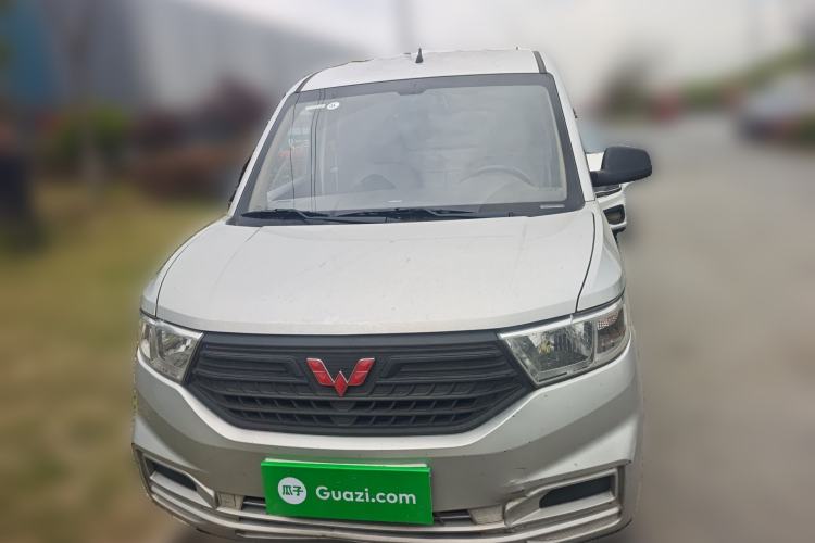 Used Wuling Hongguang V 2022 1.5L Jingqu Edition Enclosed-Window Vehicle with Hydraulic Power Steering LAR Front