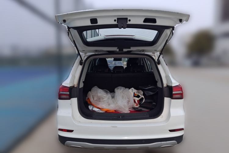 Used Roewe RX5 2018 20T Two-Wheel Drive Manual Internet Smart Edition
