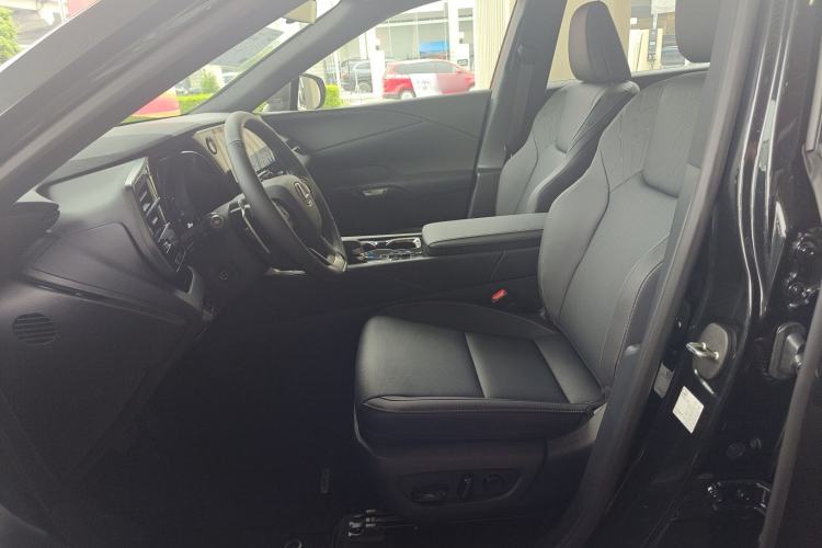 Used Lexus RX 2026 Model 350h Two-Wheel-Drive Joy Edition
