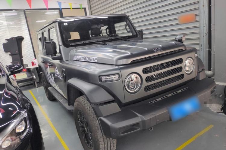 Used 212 T01 2024 2.0T Mechanic
