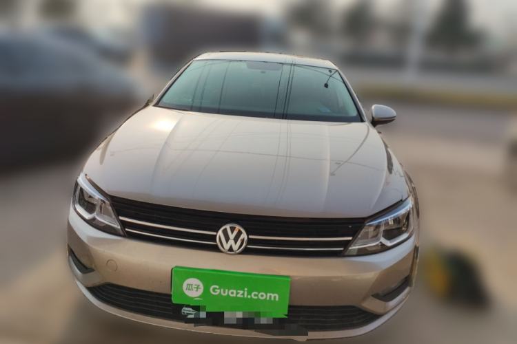 Used Volkswagen Lamando 2015 230TSI DSG Fashion Edition
