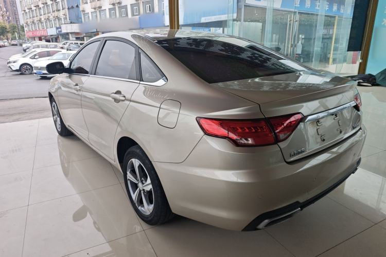 Used Geely Auto Emgrand GL 2018 1.8L Manual Elite Smart Connectivity Version