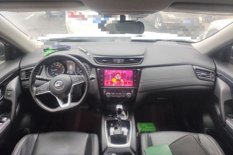 Used Nissan X-Trail 2023 Classic 2.0L Two-Wheel Drive Smart Connect Premium Edition
