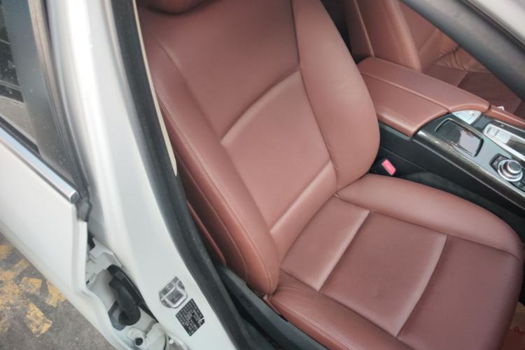 Used BMW 5 Series 2015 520i Elegant Edition
