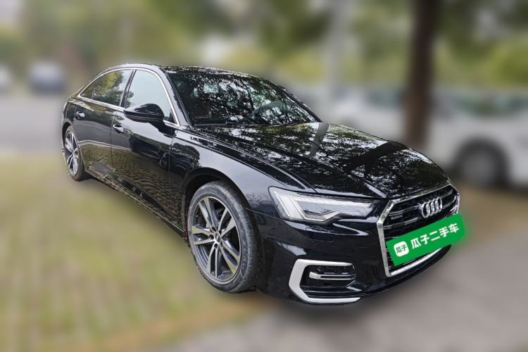 Used Audi A6L 2019 40 TFSI Luxury Dynamic Model Front Right 45 Deg