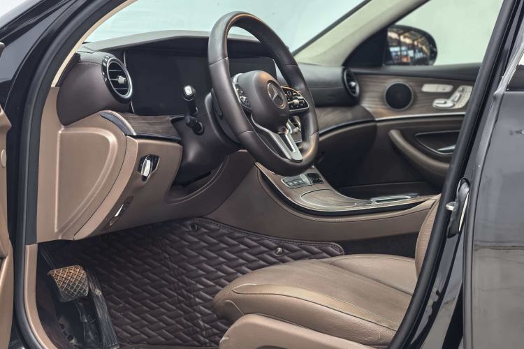 Used Mercedes-Benz E-Class 2020 E 300 L Stylish Model Interior 1