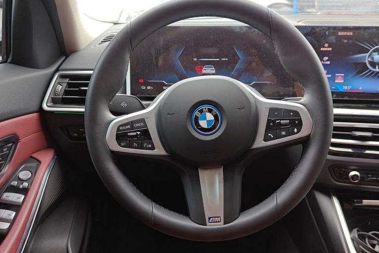 Used BMW i3 2022 eDrive 35 L
