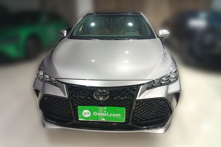 Used Toyota Avalon 2019 2.5L Touring Premium Version China VI Standard Front