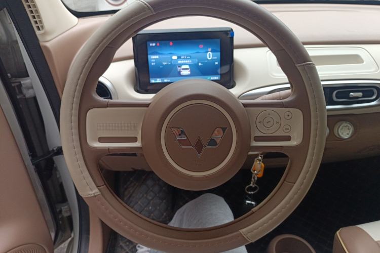 Used Wuling Hongguang MINIEV 2025 Four-Door Version Advanced Edition Steering Wheel