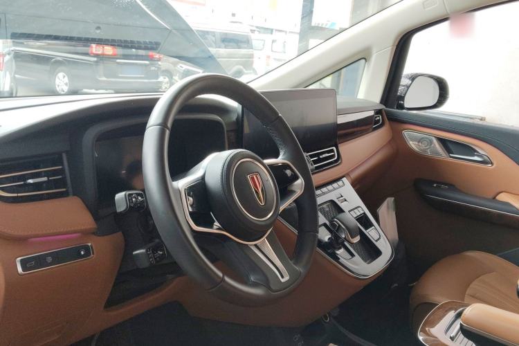 Used Hongqi HQ9 PHEV 2024 2.0T Four-Wheel Drive Luxury Edition Center Console