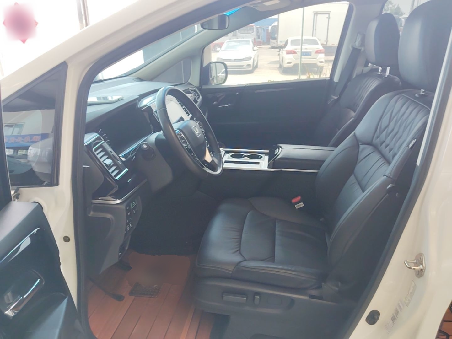 Vordere Reihe im Auto