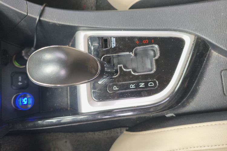 Used CHANGAN Alsvin V7 2015 1.6L Automatic Enjoyment Model China IV Standard