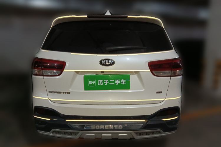 Used Kia Sorento 2015 Sorento L 2.4L Gasoline 4WD Elite Edition 7 Seats China IV Standard Rear