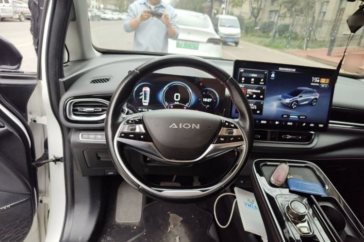 Used AION V 2021 Plus 70 Smart Technology Edition Lithium Iron Phosphate
