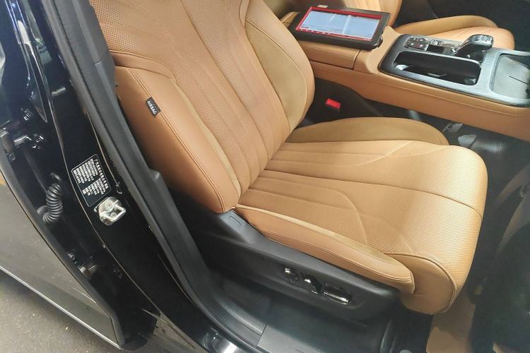 Used GAC Trumpchi ES9 2024 PHEV with 143 km Max