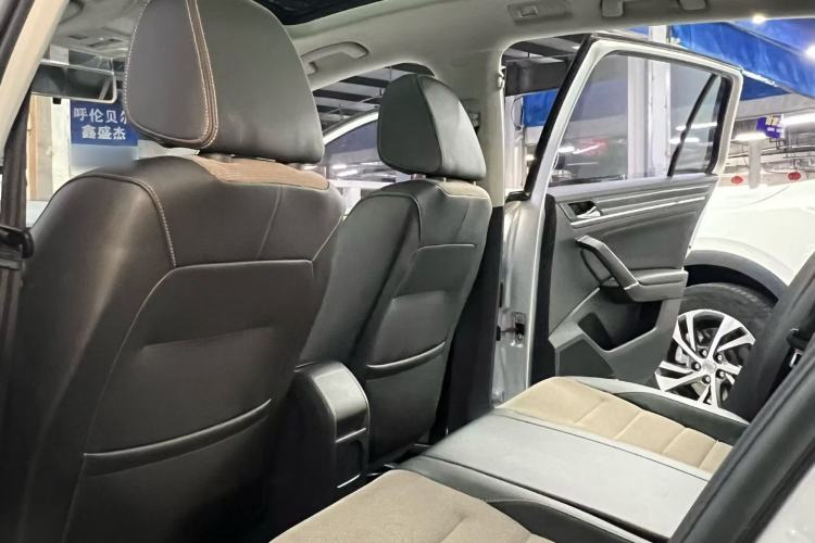 Used Volkswagen C-TREK 2017 230TSI DSG Comfort Version