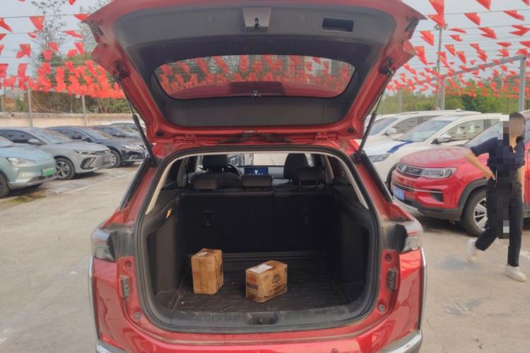 Used Dongfeng Aeolus Yixuan GS 2021 230T Automatic Star-Chasing Edition Trunk