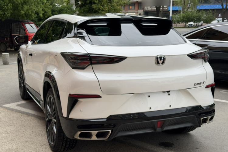 Used CHANGAN UNI-T 2023 Second-Generation 1.5T Prestige Model Exterior 3