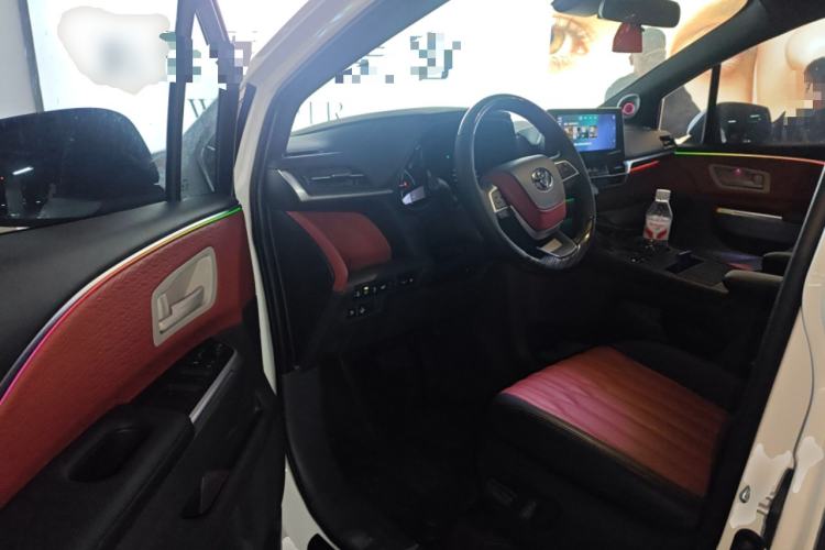 Used Toyota SIENNA 2026 Model 2.5L Dual-Engine Two-Wheel-Drive Comfort Edition