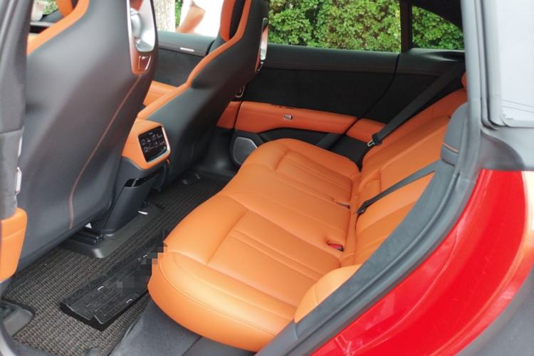 Used Xiaomi Auto YU7 2025 Ultra-Long Range All-Wheel Drive Pro Version
