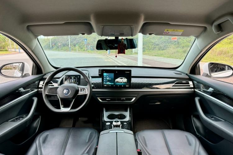 Used BYD Qin PLUS 2021 EV 400KM Leading Comfort Edition Interior 3