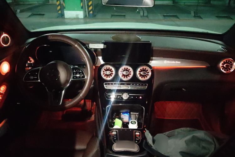 Used Mercedes-Benz GLC 2022 Facelifted GLC 260 L 4MATIC Dynamic Edition Center Console