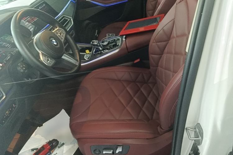 BMW X5 2022 Restyled xDrive 30Li Luxury Version M Sport Package usado