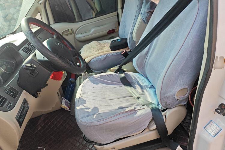 Used JAC Group Refine 2011 2.4L Colorful Journey Gasoline Standard Edition HFC4GA1-C
