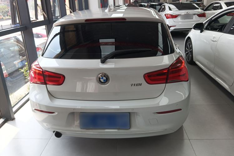 Used BMW 1 Series 2015 118i Urban Design Package Exterior 7