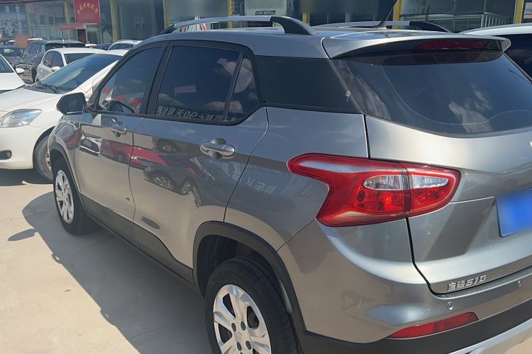 Used Baojun 510 2017 1.5L manual Comfort trim