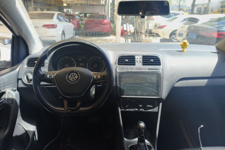 Used Volkswagen Polo 2016 1.6L Automatic Comfort Model