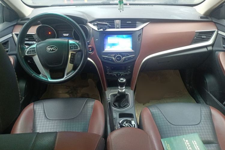 Used BYD G5 2014 1.5TI Manual Luxury Edition