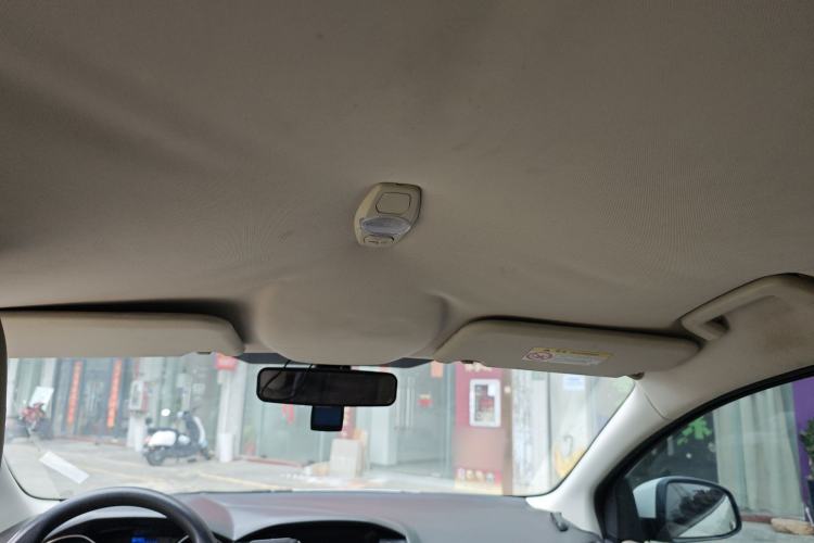 Used Ford Focus 2015 Sedan 1.6L Automatic Comfort Model Headliner