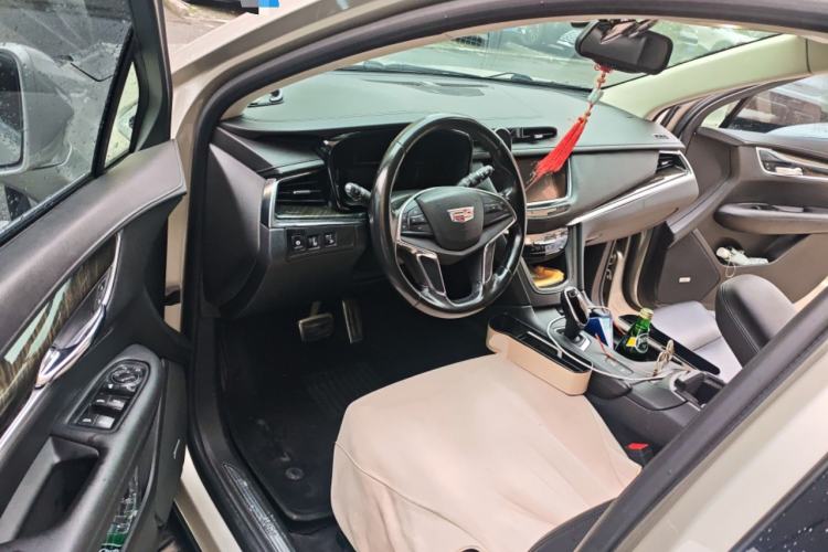 Used Cadillac XT5 2017 Anniversary Edition 25T Luxury Model